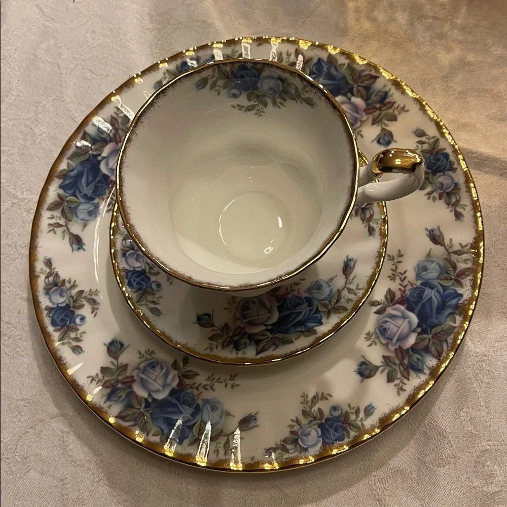 Royal Albert discontinued charming